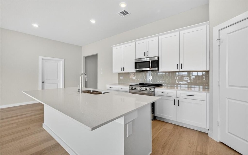 2220 Trailside Drive, Sherman, TX 75092, 3 Bedrooms Bedrooms, ,2 BathroomsBathrooms,Residential,For Sale,2220 Trailside Drive,0,21037251