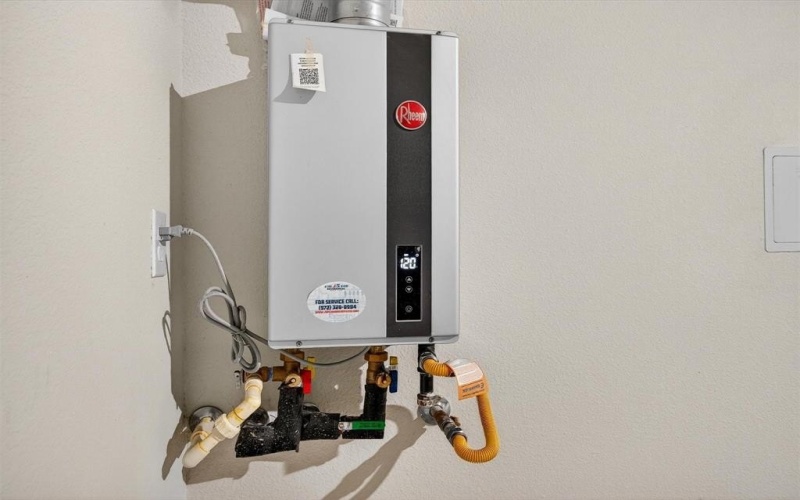 2220 Trailside Drive, Sherman, TX 75092, 3 Bedrooms Bedrooms, ,2 BathroomsBathrooms,Residential,For Sale,2220 Trailside Drive,0,21037251