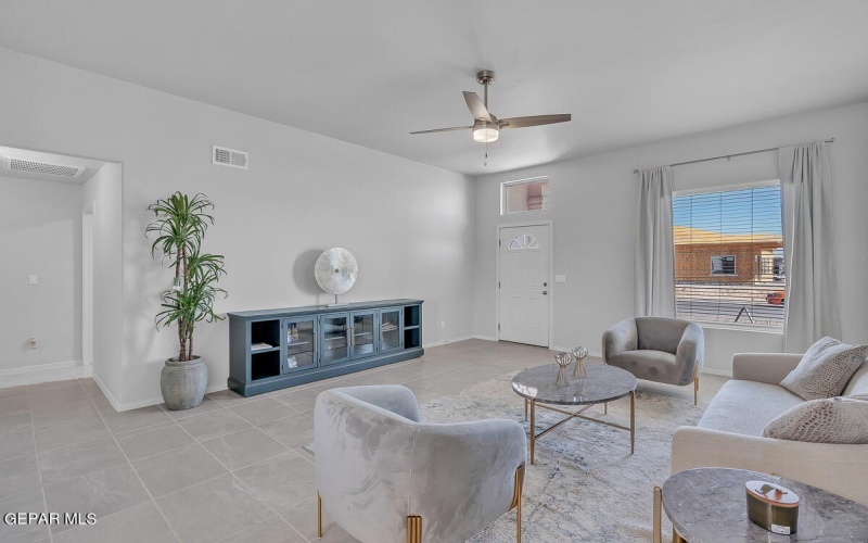 813 Paseo Pacifico Place, El Paso, TX 79928, 4 Bedrooms Bedrooms, ,1 BathroomBathrooms,Residential,For Sale,813 Paseo Pacifico Place,916464