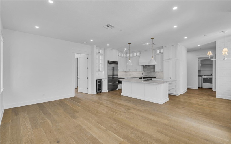 136 W Cotter Avenue unit: 11 #11, Port Aransas, TX 78373, 2 Bedrooms Bedrooms, ,2 BathroomsBathrooms,Residential,For Sale,136 W Cotter Avenue unit: 11,0,463775