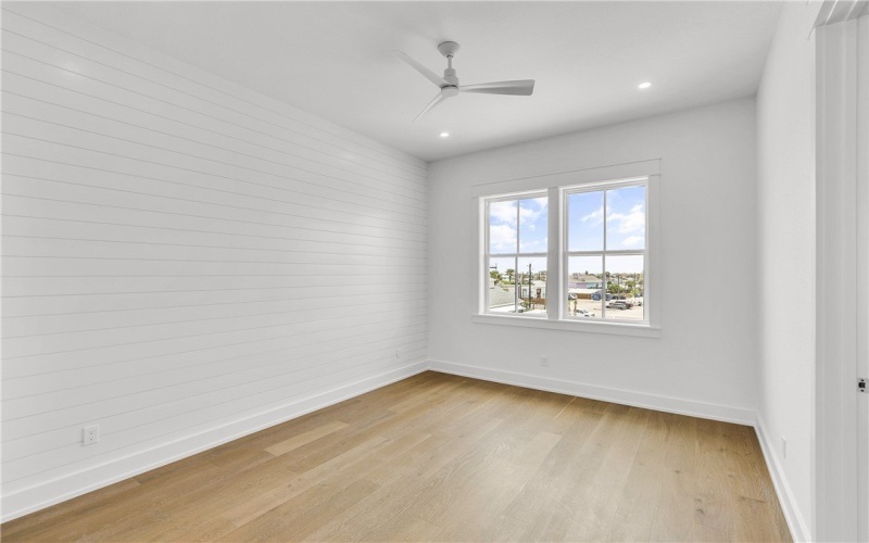 136 W Cotter Avenue unit: 11 #11, Port Aransas, TX 78373, 2 Bedrooms Bedrooms, ,2 BathroomsBathrooms,Residential,For Sale,136 W Cotter Avenue unit: 11,0,463775