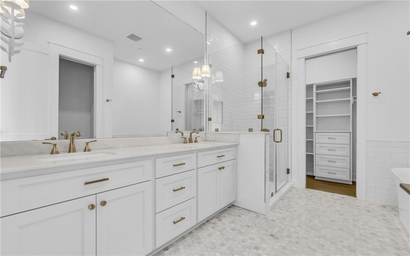 136 W Cotter Avenue unit: 11 #11, Port Aransas, TX 78373, 2 Bedrooms Bedrooms, ,2 BathroomsBathrooms,Residential,For Sale,136 W Cotter Avenue unit: 11,0,463775