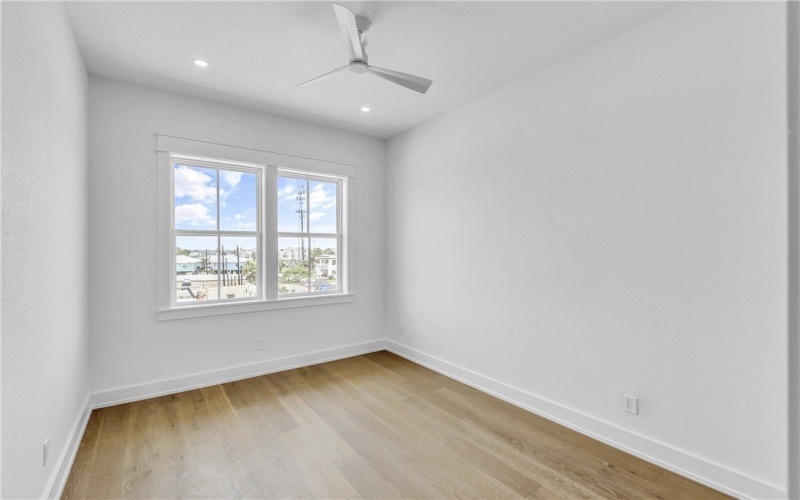 136 W Cotter Avenue unit: 11 #11, Port Aransas, TX 78373, 2 Bedrooms Bedrooms, ,2 BathroomsBathrooms,Residential,For Sale,136 W Cotter Avenue unit: 11,0,463775