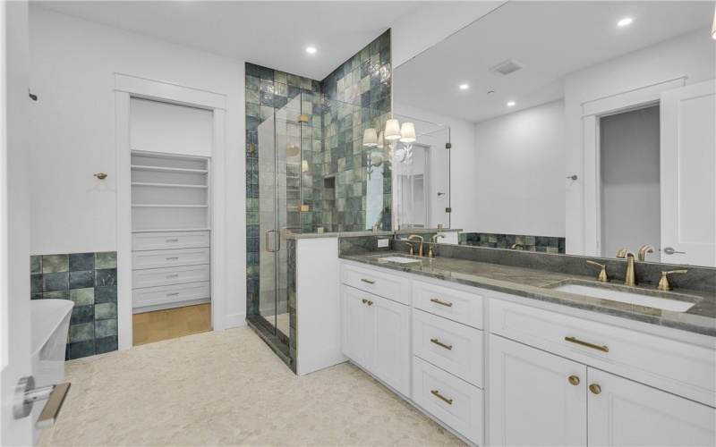 136 W Cotter Avenue unit: 13 #13, Port Aransas, TX 78373, 2 Bedrooms Bedrooms, ,2 BathroomsBathrooms,Residential,For Sale,136 W Cotter Avenue unit: 13,0,463777