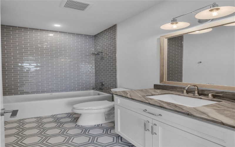 136 W Cotter Avenue unit: 14 #14, Port Aransas, TX 78373, 3 Habitaciones Habitaciones , ,3 BañosBaños,Residential,En Venta,136 W Cotter Avenue unit: 14,0,463778