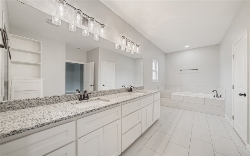 6802 Crosswind Drive, Corpus Christi, TX 78414, 4 Habitaciones Habitaciones , ,3 BañosBaños,Residential,En Venta,6802 Crosswind Drive,0,463840