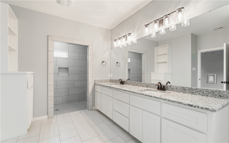 6802 Crosswind Drive, Corpus Christi, TX 78414, 4 Habitaciones Habitaciones , ,3 BañosBaños,Residential,En Venta,6802 Crosswind Drive,0,463840