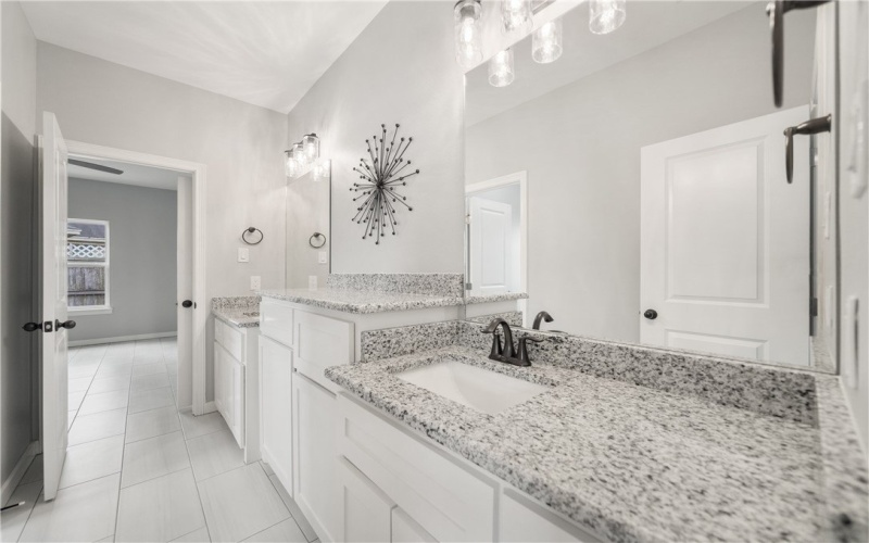 6802 Crosswind Drive, Corpus Christi, TX 78414, 4 Habitaciones Habitaciones , ,3 BañosBaños,Residential,En Venta,6802 Crosswind Drive,0,463840