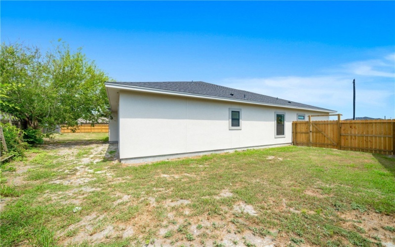 6802 Crosswind Drive, Corpus Christi, TX 78414, 4 Habitaciones Habitaciones , ,3 BañosBaños,Residential,En Venta,6802 Crosswind Drive,0,463840