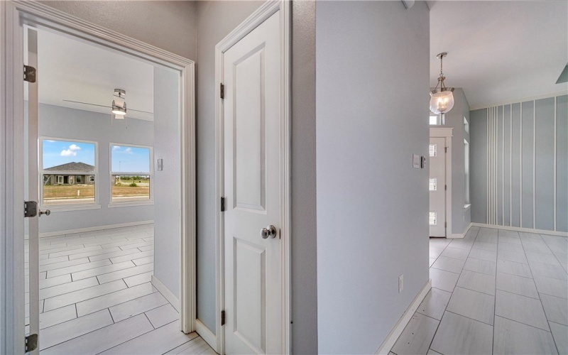 6865 La Salle Drive, Corpus Christi, TX 78414, 4 Habitaciones Habitaciones , ,2 BañosBaños,Residential,En Venta,6865 La Salle Drive,0,463841