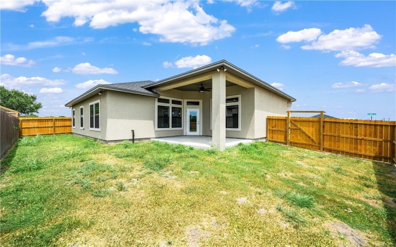 6865 La Salle Drive, Corpus Christi, TX 78414, 4 Habitaciones Habitaciones , ,2 BañosBaños,Residential,En Venta,6865 La Salle Drive,0,463841