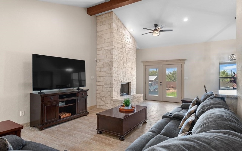 107 Burge, Del Rio, TX 78840, 4 Bedrooms Bedrooms, ,3 BathroomsBathrooms,Residential,For Sale,107 Burge,0,207443