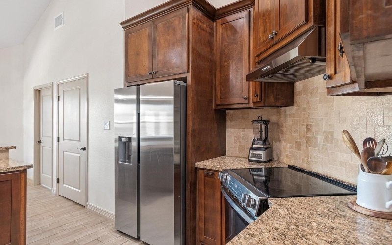 107 Burge, Del Rio, TX 78840, 4 Bedrooms Bedrooms, ,3 BathroomsBathrooms,Residential,For Sale,107 Burge,0,207443