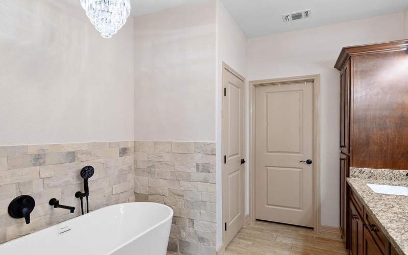 107 Burge, Del Rio, TX 78840, 4 Bedrooms Bedrooms, ,3 BathroomsBathrooms,Residential,For Sale,107 Burge,0,207443