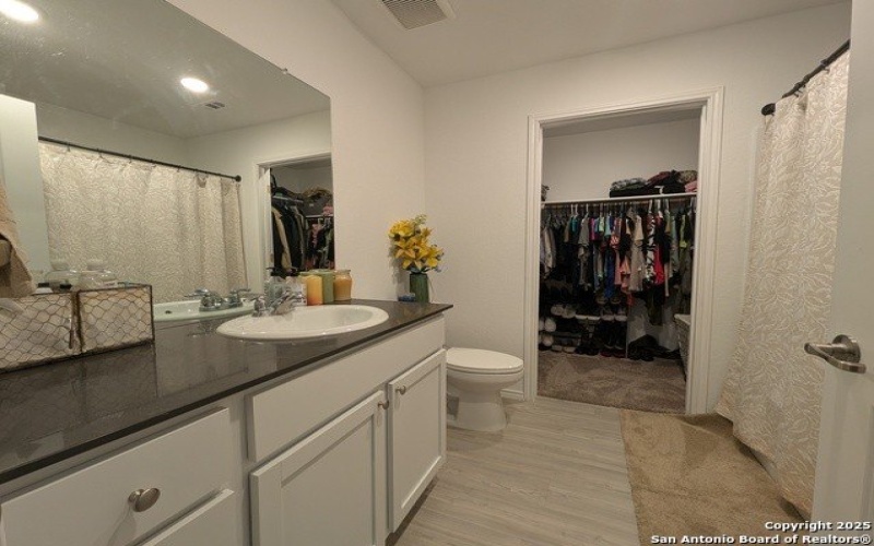 8703 Macdona Place, San Antonio, TX 78211, 4 Habitaciones Habitaciones , ,2 BañosBaños,Residential,En Venta,8703 Macdona Place,0,1894709