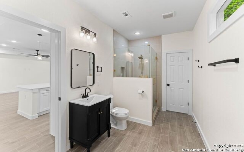 350 Spanish Oak Dr, Canyon Lake, TX 78133, 3 Bedrooms Bedrooms, ,2 BathroomsBathrooms,Residential,For Sale,350 Spanish Oak Dr,0,1894776
