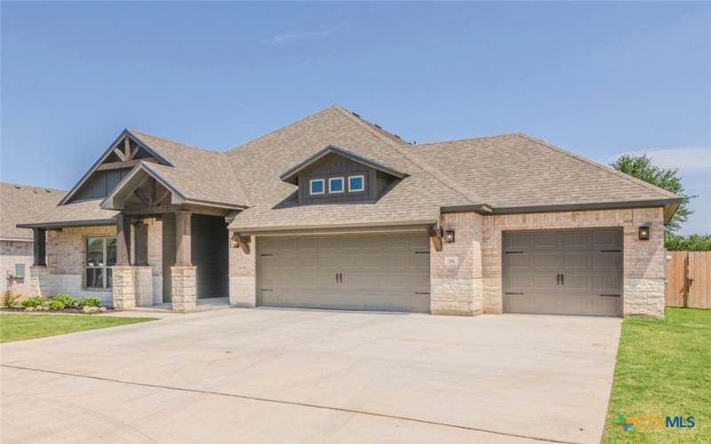 711 Saddlehorn Drive, Temple, TX 76502, 4 Habitaciones Habitaciones , ,3 BañosBaños,Residential,En Venta,711 Saddlehorn Drive,0,590470