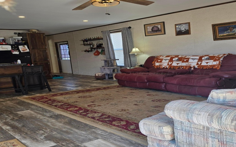 120 Avey Lane, Fritch, TX 79036, 2 Bedrooms Bedrooms, ,2 BathroomsBathrooms,Residential,For Sale,120 Avey Lane,25-1775