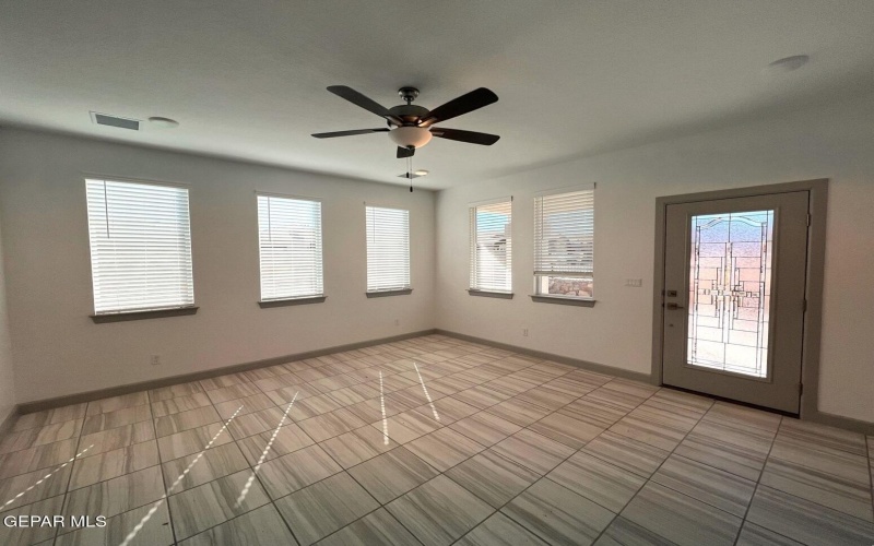 5861 Dalhart Drive, El Paso, TX 79924, 3 Habitaciones Habitaciones , ,1 BañoBaños,Residential,En Venta,5861 Dalhart Drive,0,928930