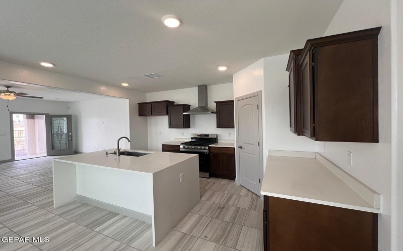 5861 Dalhart Drive, El Paso, TX 79924, 3 Habitaciones Habitaciones , ,1 BañoBaños,Residential,En Venta,5861 Dalhart Drive,0,928930