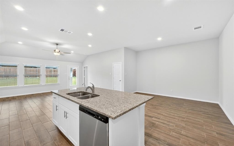 420 Wydown Drive, Princeton, TX 75407, 3 Habitaciones Habitaciones , ,2 BañosBaños,Residential,En Venta,420 Wydown Drive,0,21028948