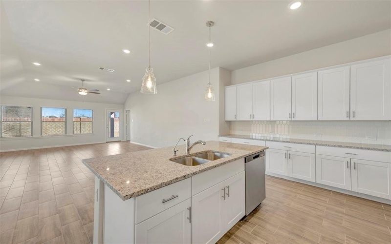 108 Rockwood Lane, Justin, TX 76247, 4 Habitaciones Habitaciones , ,3 BañosBaños,Residential,En Venta,108 Rockwood Lane,0,21029691