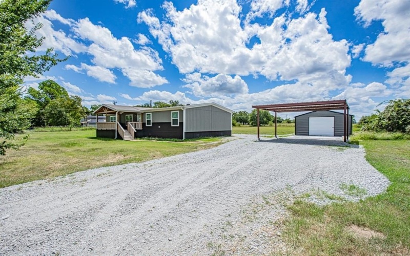 111 County Road 1303, Bridgeport, TX 76426, 4 Bedrooms Bedrooms, ,2 BathroomsBathrooms,Residential,For Sale,111 County Road 1303,0,21032535