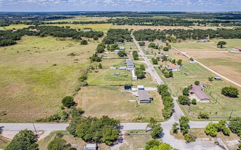 111 County Road 1303, Bridgeport, TX 76426, 4 Bedrooms Bedrooms, ,2 BathroomsBathrooms,Residential,For Sale,111 County Road 1303,0,21032535