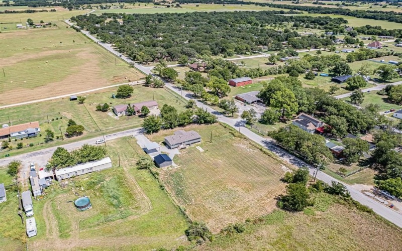 111 County Road 1303, Bridgeport, TX 76426, 4 Bedrooms Bedrooms, ,2 BathroomsBathrooms,Residential,For Sale,111 County Road 1303,0,21032535