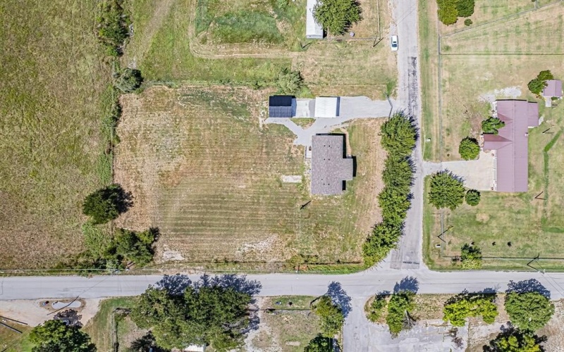 111 County Road 1303, Bridgeport, TX 76426, 4 Bedrooms Bedrooms, ,2 BathroomsBathrooms,Residential,For Sale,111 County Road 1303,0,21032535