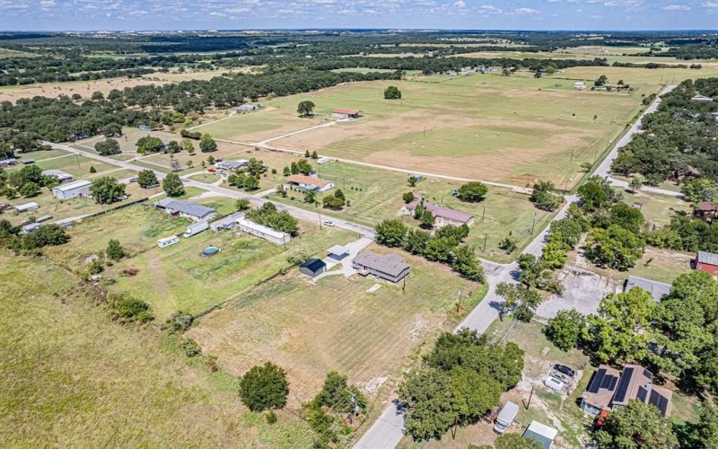 111 County Road 1303, Bridgeport, TX 76426, 4 Bedrooms Bedrooms, ,2 BathroomsBathrooms,Residential,For Sale,111 County Road 1303,0,21032535