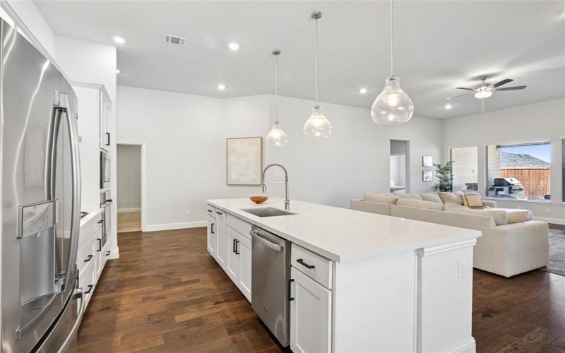 409 Piedmont Drive, Oak Point, TX 75068, 4 Habitaciones Habitaciones , ,3 BañosBaños,Residential,En Venta,409 Piedmont Drive,0,21034425