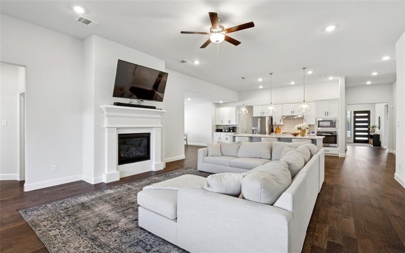 409 Piedmont Drive, Oak Point, TX 75068, 4 Habitaciones Habitaciones , ,3 BañosBaños,Residential,En Venta,409 Piedmont Drive,0,21034425