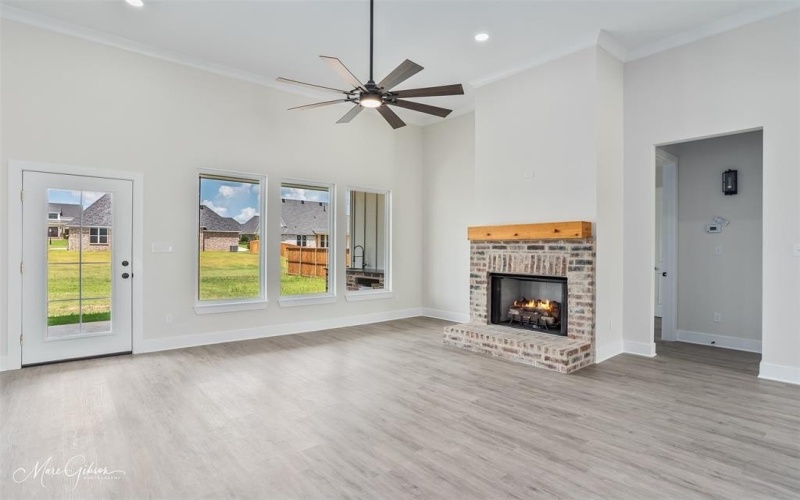 154 Laurel Valley Lane, Stonewall, LA 71078, 4 Bedrooms Bedrooms, ,3 BathroomsBathrooms,Residential,For Sale,154 Laurel Valley Lane,0,21036717