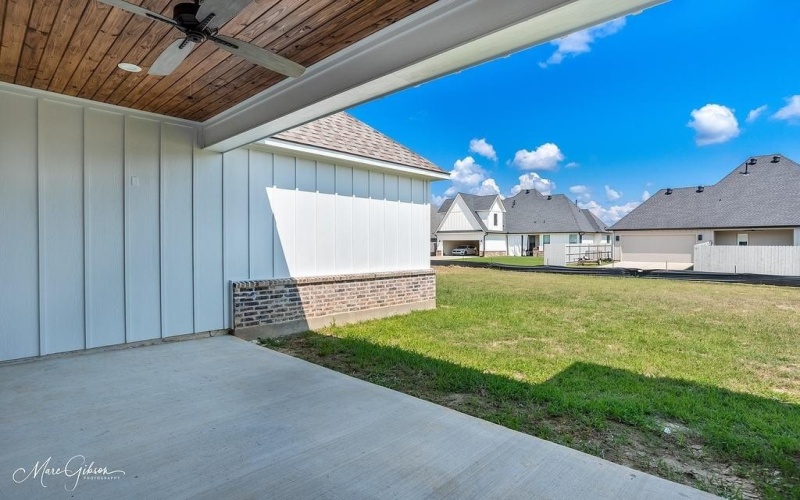 193 Laurel Valley Lane, Stonewall, LA 71078, 3 Bedrooms Bedrooms, ,2 BathroomsBathrooms,Residential,For Sale,193 Laurel Valley Lane,0,21037299