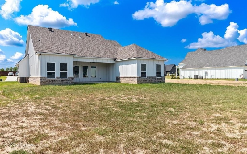 193 Laurel Valley Lane, Stonewall, LA 71078, 3 Bedrooms Bedrooms, ,2 BathroomsBathrooms,Residential,For Sale,193 Laurel Valley Lane,0,21037299