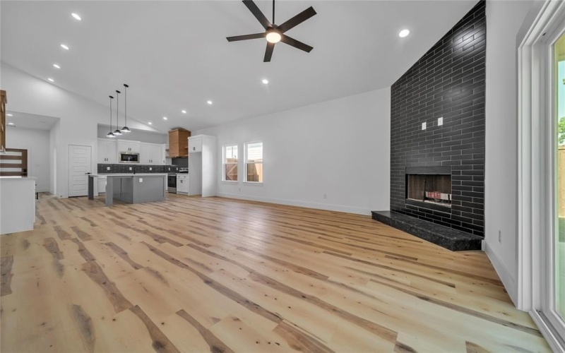 1304 Hemphill Street, Greenville, TX 75401, 4 Habitaciones Habitaciones , ,2 BañosBaños,Residential,En Venta,1304 Hemphill Street,0,21039307