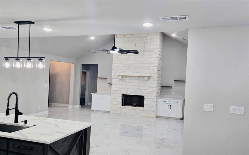 7805 Kenleigh Lane, Rio Vista, TX 76093, 4 Habitaciones Habitaciones , ,2 BañosBaños,Residential,En Venta,7805 Kenleigh Lane,0,21039475