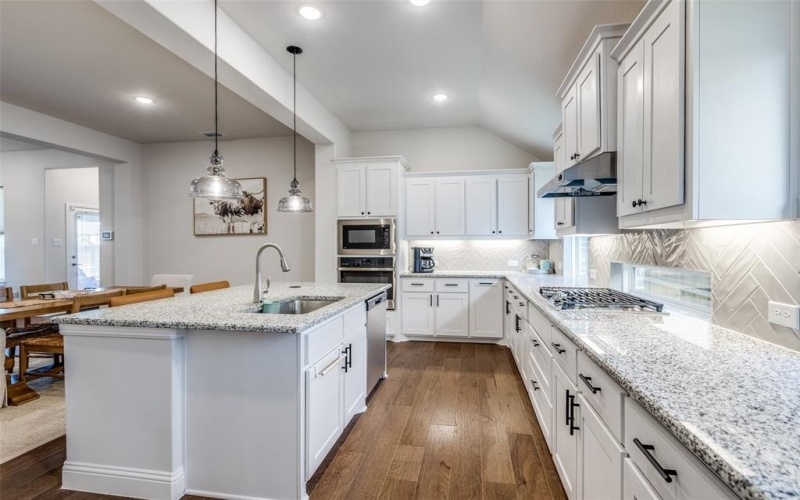2403 Limestone Lane, Melissa, TX 75454, 3 Bedrooms Bedrooms, ,2 BathroomsBathrooms,Residential,For Sale,2403 Limestone Lane,0,21039585