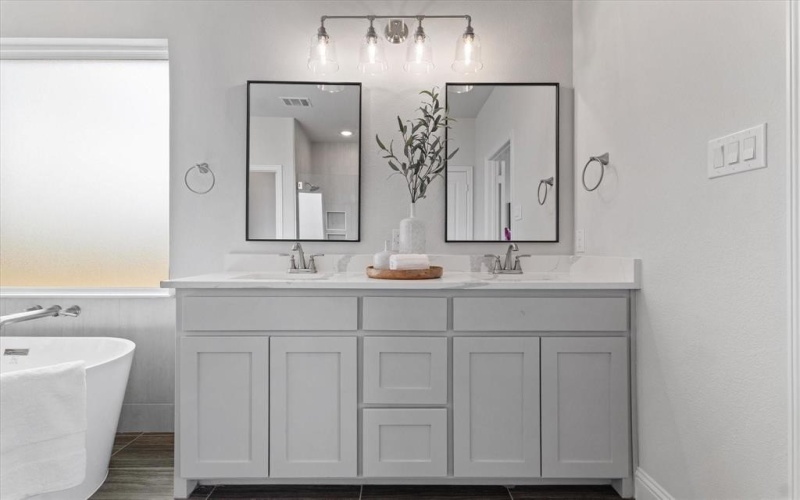 904 Beall Street, Denton, TX 76207, 3 Bedrooms Bedrooms, ,2 BathroomsBathrooms,Residential,For Sale,904 Beall Street,0,21039654