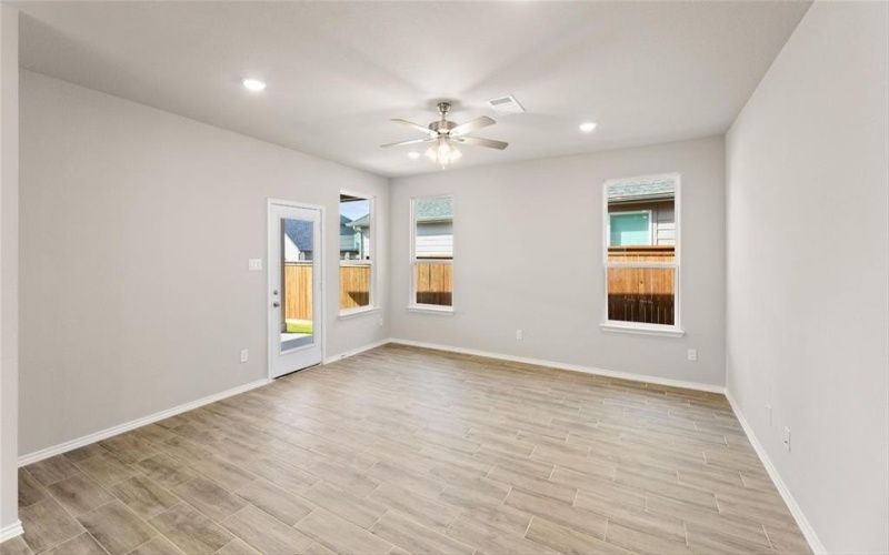 1114 Falls Rush Way, Royse City, TX 75189, 4 Habitaciones Habitaciones , ,2 BañosBaños,Residential,En Venta,1114 Falls Rush Way,0,21039797