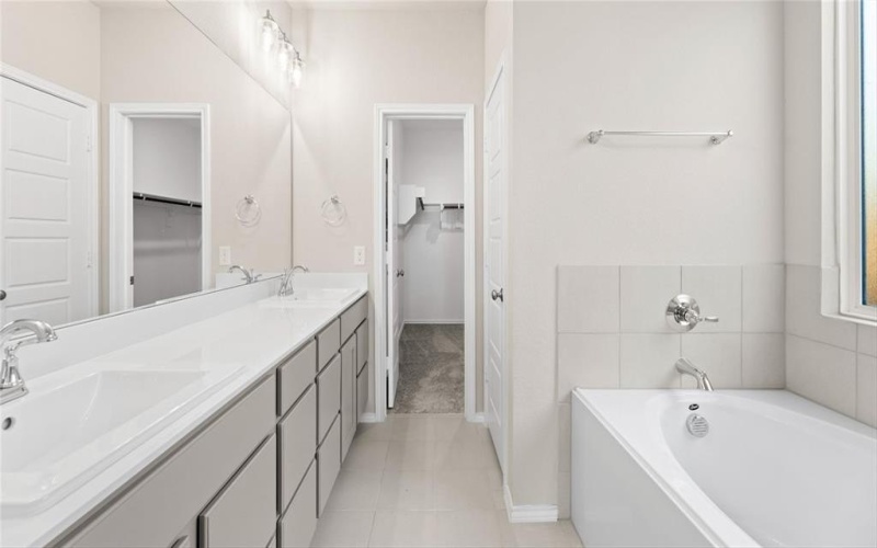 1114 Falls Rush Way, Royse City, TX 75189, 4 Habitaciones Habitaciones , ,2 BañosBaños,Residential,En Venta,1114 Falls Rush Way,0,21039797