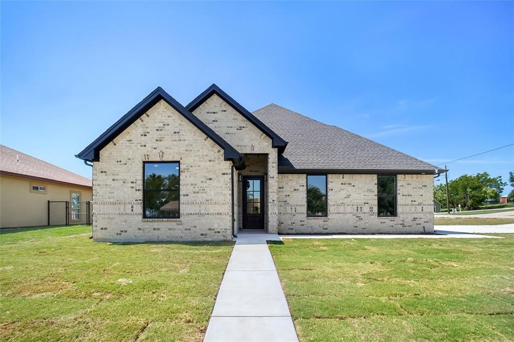 670 Marco Drive, Runaway Bay, TX 76426, 3 Bedrooms Bedrooms, ,2 BathroomsBathrooms,Residential,For Sale,670 Marco Drive,0,21039842