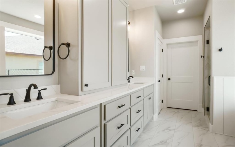 670 Marco Drive, Runaway Bay, TX 76426, 3 Bedrooms Bedrooms, ,2 BathroomsBathrooms,Residential,For Sale,670 Marco Drive,0,21039842