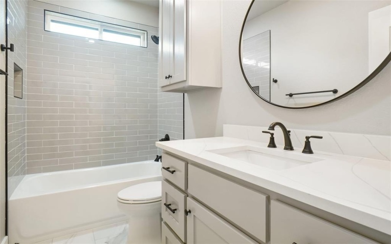 670 Marco Drive, Runaway Bay, TX 76426, 3 Bedrooms Bedrooms, ,2 BathroomsBathrooms,Residential,For Sale,670 Marco Drive,0,21039842