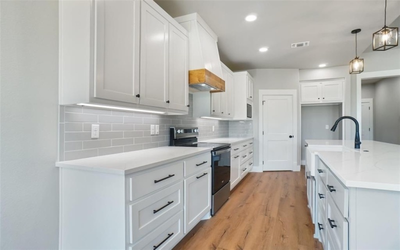 670 Marco Drive, Runaway Bay, TX 76426, 3 Bedrooms Bedrooms, ,2 BathroomsBathrooms,Residential,For Sale,670 Marco Drive,0,21039842