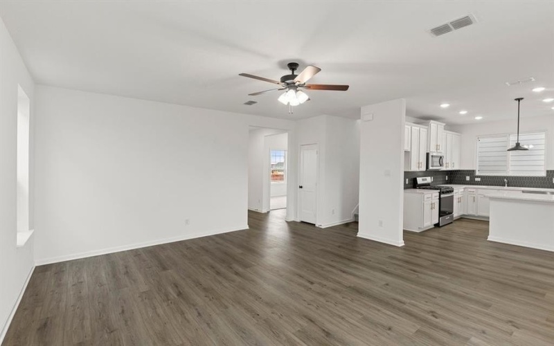 3246 Summerland Drive, Royse City, TX 75189, 4 Bedrooms Bedrooms, ,3 BathroomsBathrooms,Residential,For Sale,3246 Summerland Drive,0,21039885
