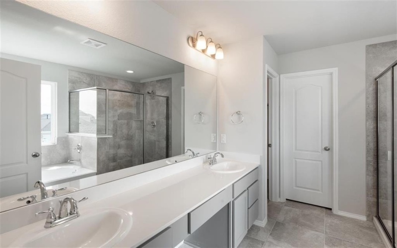 3246 Summerland Drive, Royse City, TX 75189, 4 Bedrooms Bedrooms, ,3 BathroomsBathrooms,Residential,For Sale,3246 Summerland Drive,0,21039885