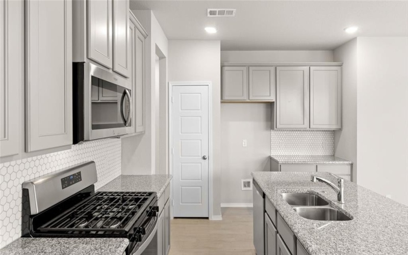 3234 Summerland Drive, Royse City, TX 75189, 3 Habitaciones Habitaciones , ,2 BañosBaños,Residential,En Venta,3234 Summerland Drive,0,21039925