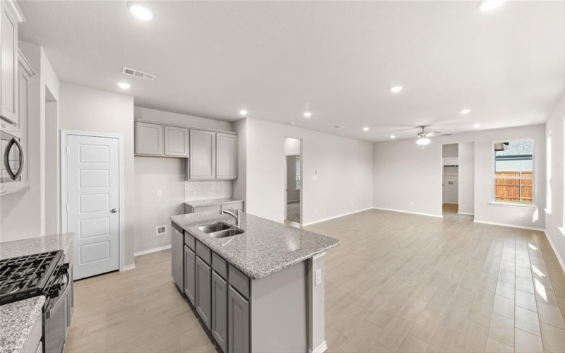 3234 Summerland Drive, Royse City, TX 75189, 3 Habitaciones Habitaciones , ,2 BañosBaños,Residential,En Venta,3234 Summerland Drive,0,21039925